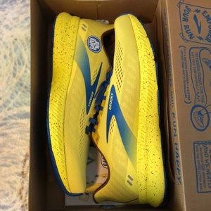 brooks launch banana
